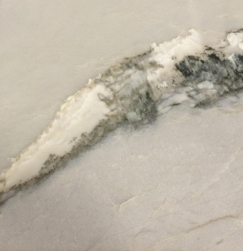 QUARTZITE : CALACATTA  MACAUBAS 